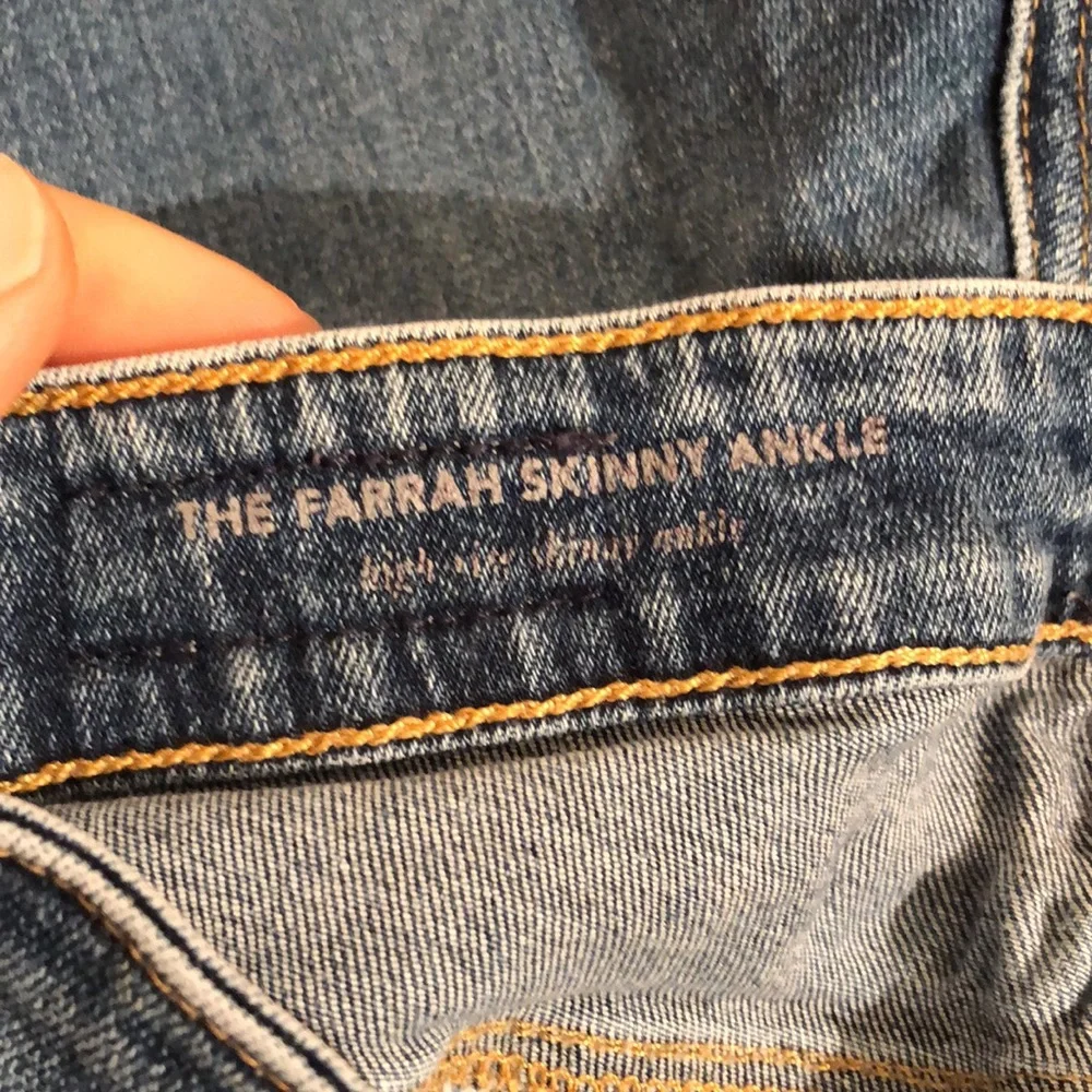 Adriano Goldschmied Farrah Skinny Ankle Raw Hem Jeans, size 25